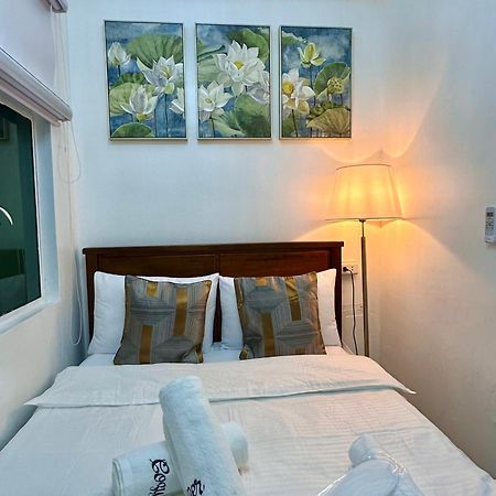 Studio Two Condominium, Alabang - Gold Fiber Wi-Fi -Netflix Ready Muntinlupa City Ngoại thất bức ảnh
